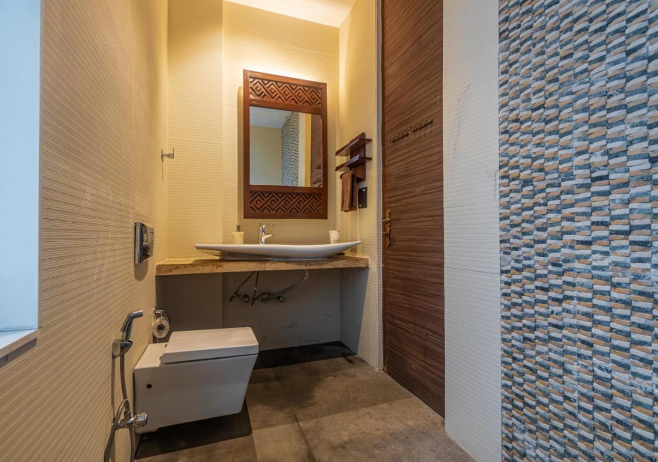 Saffronstays Urja, Lonavala - Private Villa With 2 Pools, Spa Room, Private Elevator & Waterfall Zewnętrze zdjęcie